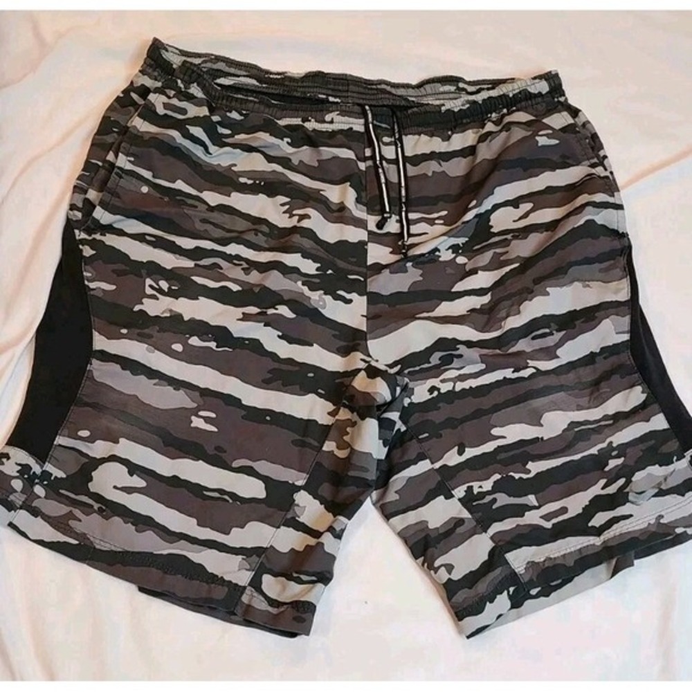 Nike Dri Fit Athletic  Black Camo Dedign Running Shorts Men's SZ‎ S Drawstring